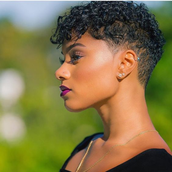 10 Curly Haircuts for Thin Hair: Volume, Bounce, and Confidence